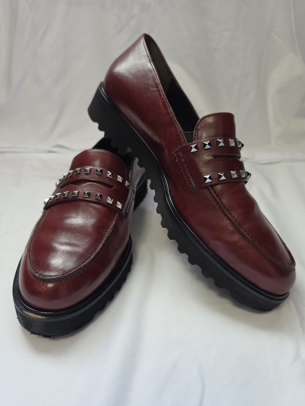 Paul Green Sophia Studded Burgundy Leather Lug Sole Loafers Women's Size 9 - Picture 2 of 11